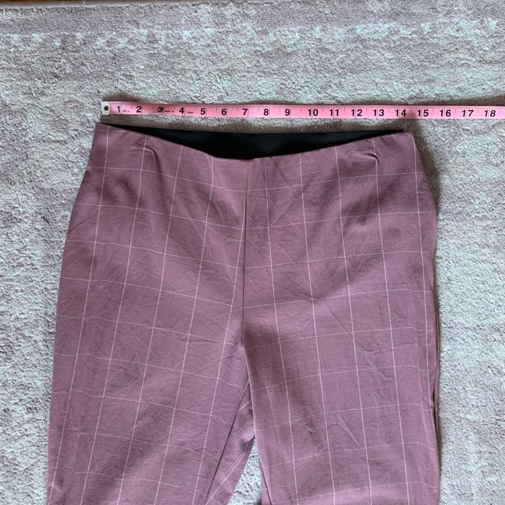 Nwot High Rise Plaid Pixie Pants - image 3